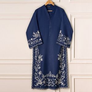 Agha noor Blue Embroidered set